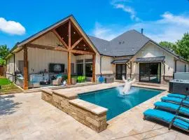 Texas Pool Oasis, Lux Amenities. Fun for all.