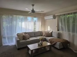Comfortable Family Home Bethania 4B
