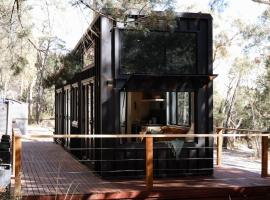 SHAK Halls Gap - Off Grid Tiny Home, hotell i Halls Gap