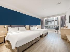 CHECK inn Select Taipei Nangang, hotel sa Taipei