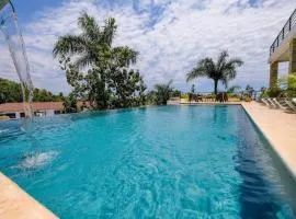 Beach & Mountain Villaterrenaspoolbbq6Br