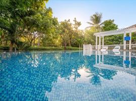 President Garden Ocean 5BR Villa 840 sqm at Premier Village Da Nang, hotell i Da Nang