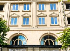 Toàn Cầu Hotel Quảng Bình, hotel di Dong Hoi