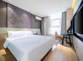 IU Hotels· Tianjin Houtai Chengjian University Haitai Industrial Park