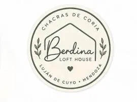 Chacras de Coria desde Berdina casa loft privada para 4 con jardín, parrilla y cochera a 5 min a pie de la plaza principal