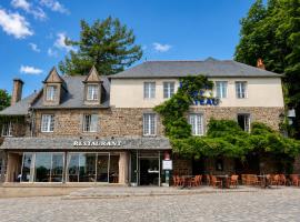 Logis Hôtel Du Château - Combourg, Proche Saint-Malo, hotelli kohteessa Combourg