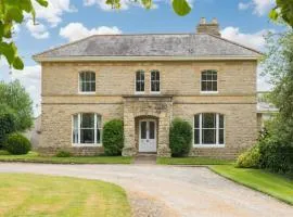 Walltree House