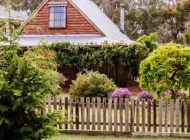The Cottage at Paramoor Winery