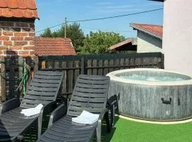Nice Home In Donji Kraljevec With Wifi
