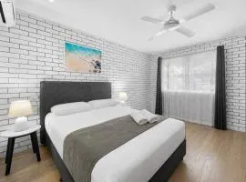 Pacific Paradise Airport Motel