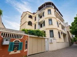 Hotel Imperial House