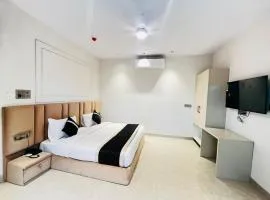Hotel Grand Elite Opp Rapid Metro Station Gzb