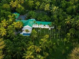 Directors Bungalow by The Cove