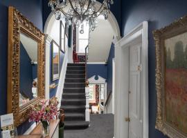 The Kennard Boutique Guesthouse، فندق في باث