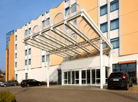 Sunday Hotel Leipzig-Halle, Hotel in Landsberg OT Peißen