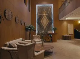 August Suites & Chalets