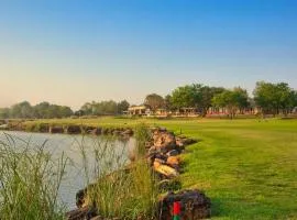 Centurion Golf Suites Boca Walk