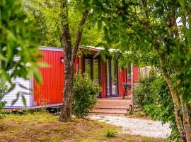 wood cottage family