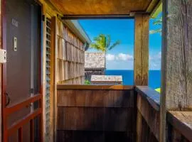 Style and Comfort Over the Ocean