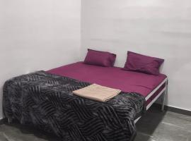 Hotel Galaxy Stay & Lodging, khách sạn ở Pāndharkawada