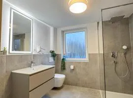 57 City Loft - near Train Station - NEW