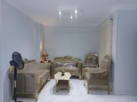 شقة سوبر لوكس ثلاث غرف بعين شمس الشرقية