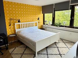 Modernes privates Gästezimmer in Hannover mit eigenem Bad & Terrassen Nutzung, ξενοδοχείο στο Ανόβερο