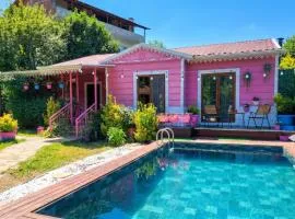 Maşukiye pink house bungalow