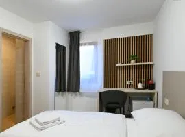 Terra rossa rooms