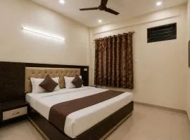 Hotel Galaxia Inn Near PEC College
