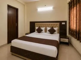 Hotel Galaxia Inn Near PEC College