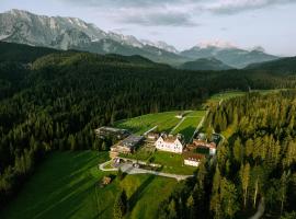 Das Kranzbach, отель в городе Крюн