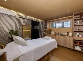 Makanyi Private Game Lodge