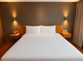 El Dorado Hotel