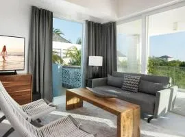 Ocean Dream Studio Turquoise