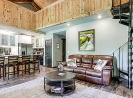 Ozark Barndo Near Bella Vista: Bike, Float & Grill