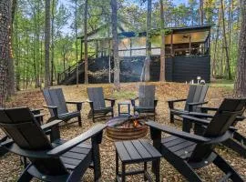 Broken Bow Cabin with Hot Tub and Game Room