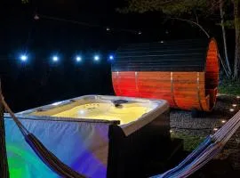 Golden Deer Lodge Hot Tub Sauna Sleeps 12
