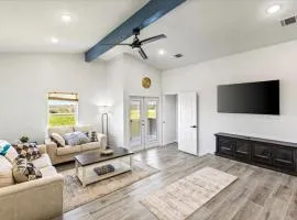 Unit A of Crystal Beach's Premier Triplex 2Bd 1Bth
