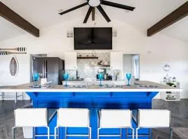 Unit C of Crystal Beach's Premier Triplex 2Bd 1Bth