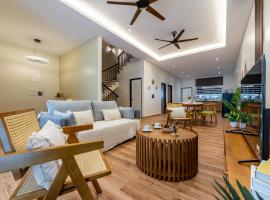 La Ferringhi Villa - 5 Bedroom Bungalows by ALV, hotel u gradu Batu Feringi