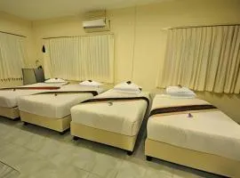 Piyaporn Hill Paradise Hotel