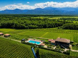 Chateau Vartsikhe, hotell i Varts'ikhe