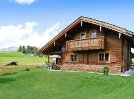 Cabin in Seefeld near Ski Slopes & Mountains
