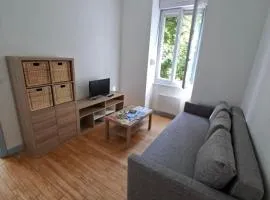 Appartement avec jardin privé à 5 min du Cheylard & Dolce Via - Vacances natures, vélo & randos