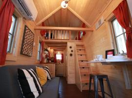 Verde Valley Tiny House 18, holiday park in Cottonwood