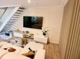 Family home with parking in Saint-Xandre
