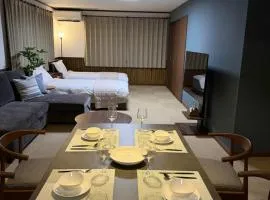 BIEI EARTHTABLE stay