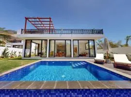 Villa Bacchanalia - 2 bedrooms-Pool-Garden-Rooftop