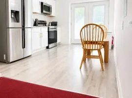 Private Basement Suite Full Kitchen